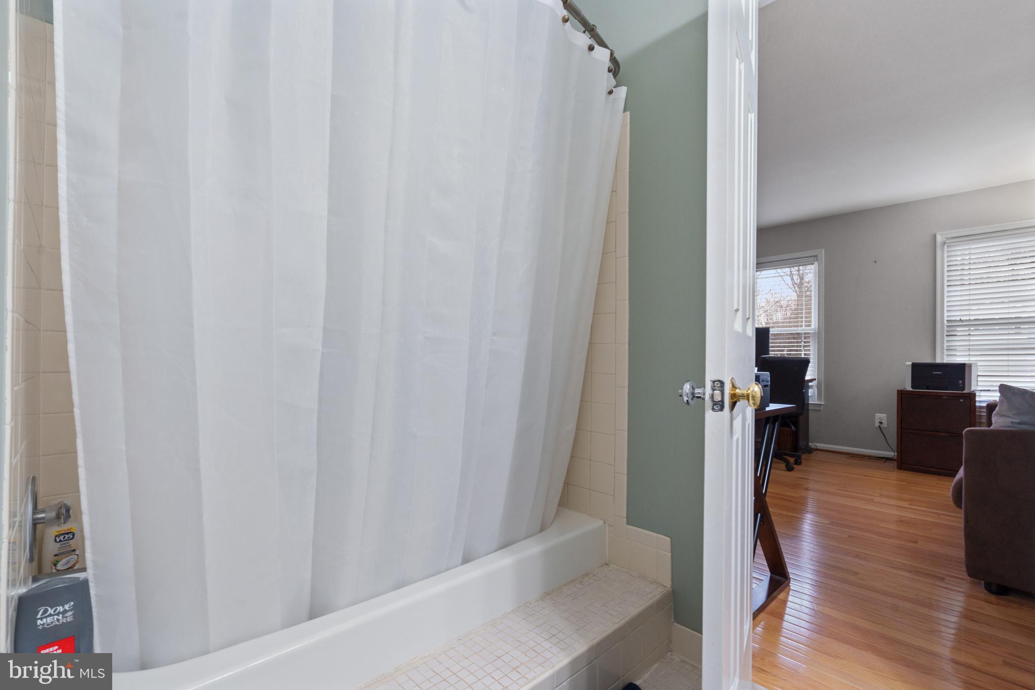 SIGNAL HILL - Residential