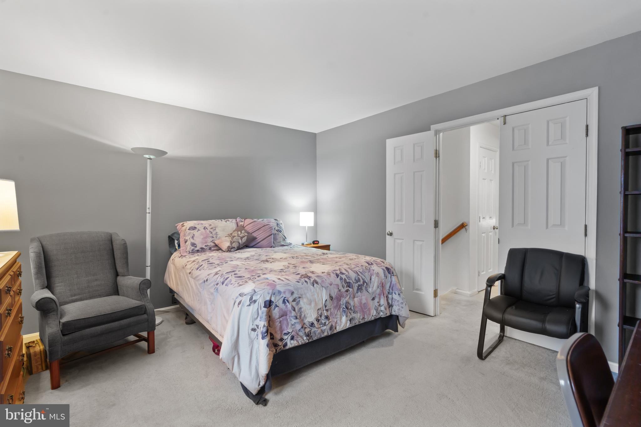 SIGNAL HILL - Residential