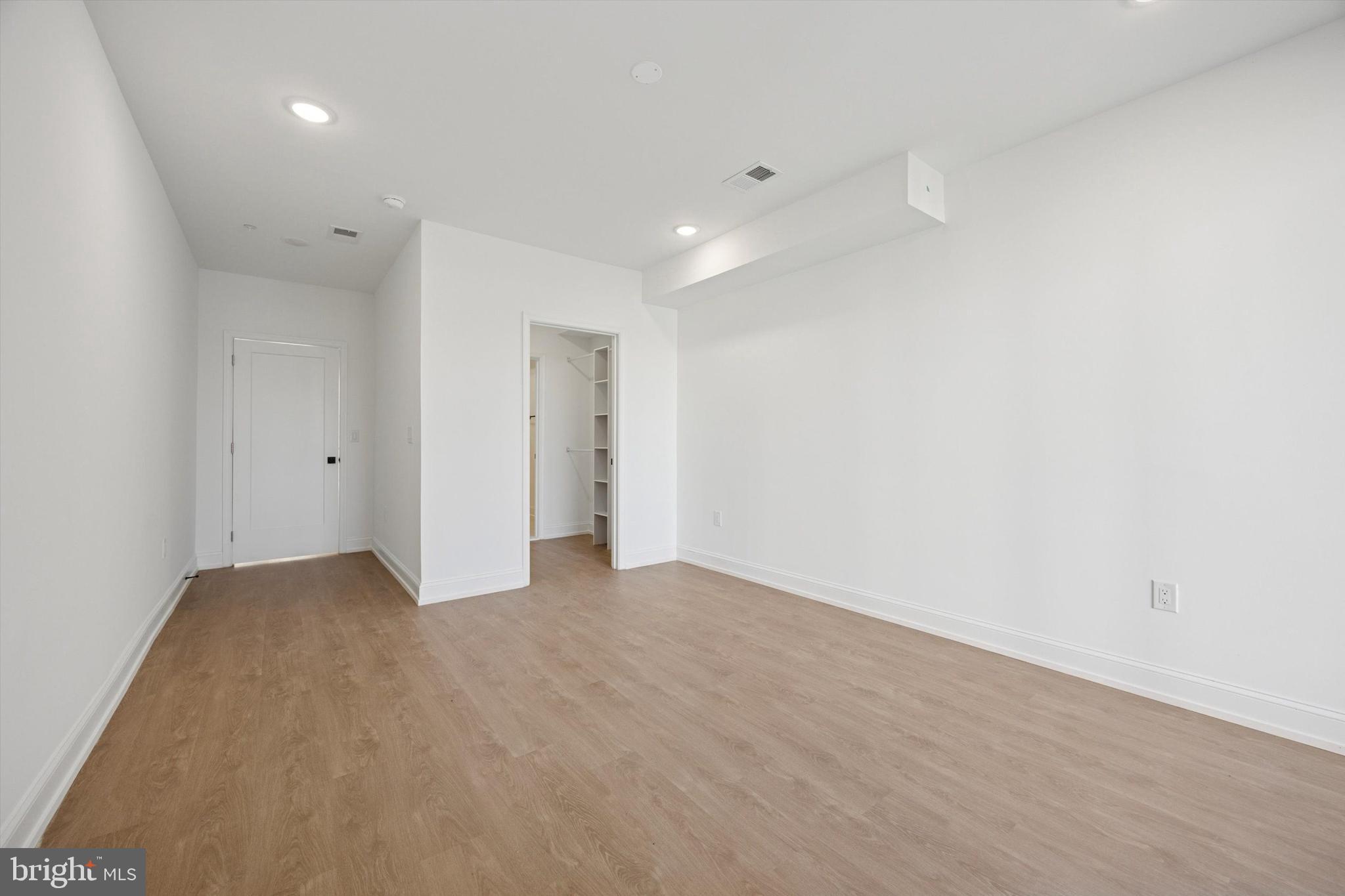 FRANCISVILLE - Residential Lease