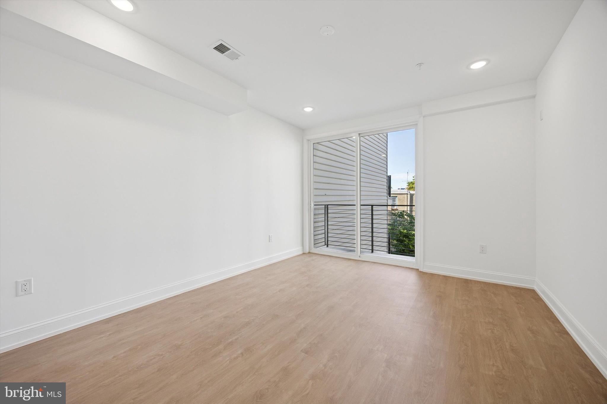 FRANCISVILLE - Residential Lease