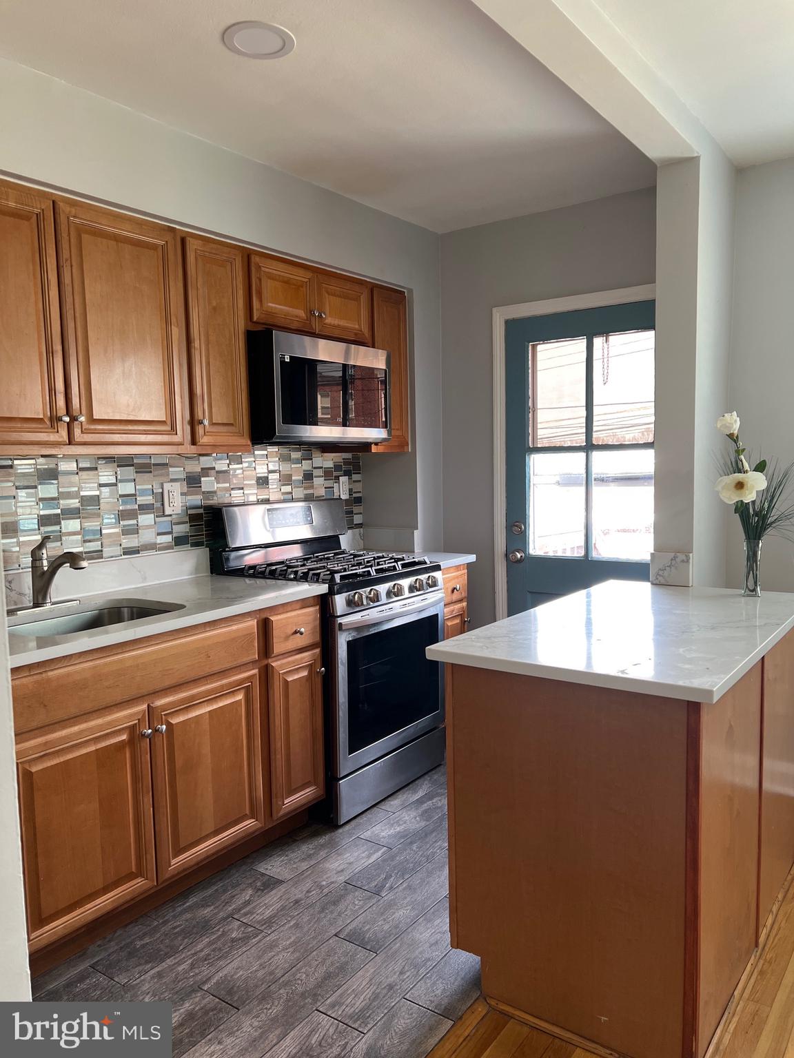 EASTWOOD - Residential