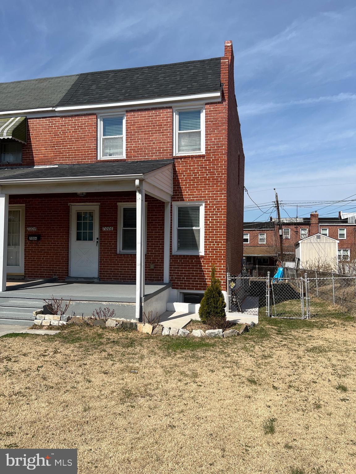 **Buyer financing didn't go t, Available now as 05/01/2025 ***
All brick house with newest double hung Vinyl windows, appliances, new Microwave, A/C, Furnace, Hot water heater and New roof. Fully finish Basement with full bath
Enjoy the front Porch with new concrete walking side and space for flowers,
Newest quartz kitchen counter, refinished hardwood floors throughout, concrete BBQ grill.... more to see...
Close to 95, mayor roads, Shopping...