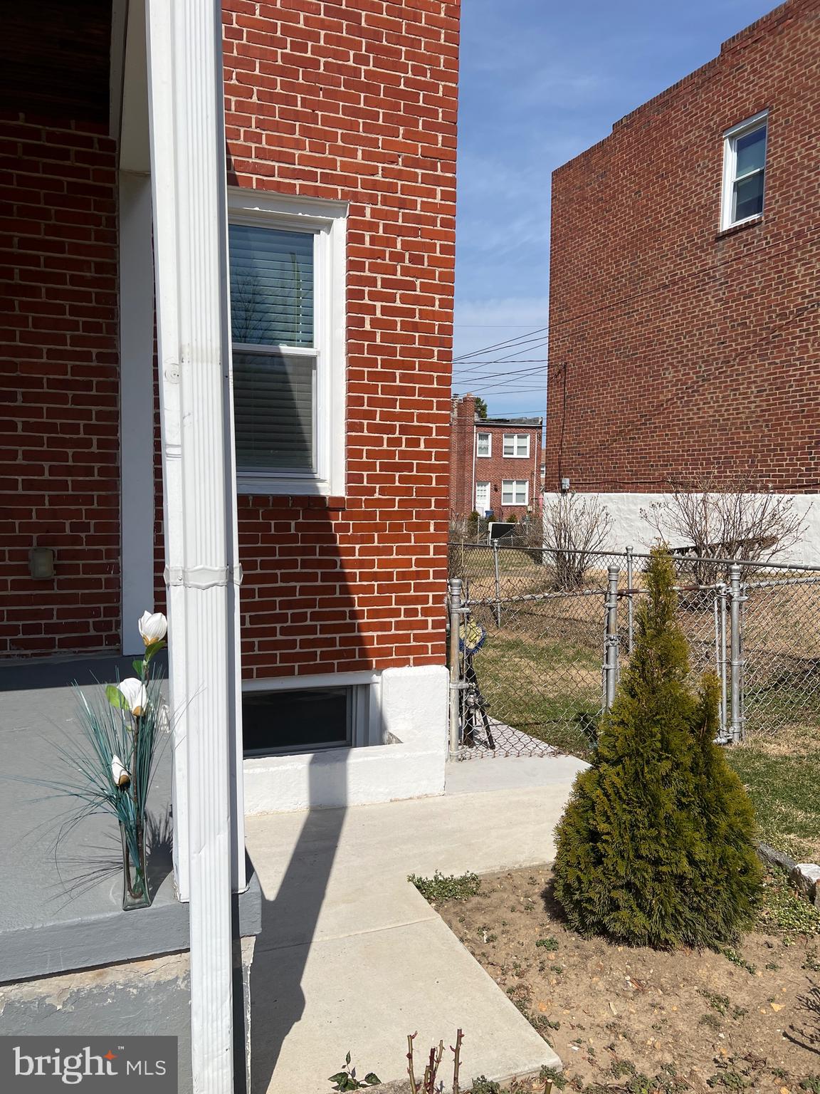 EASTWOOD - Residential