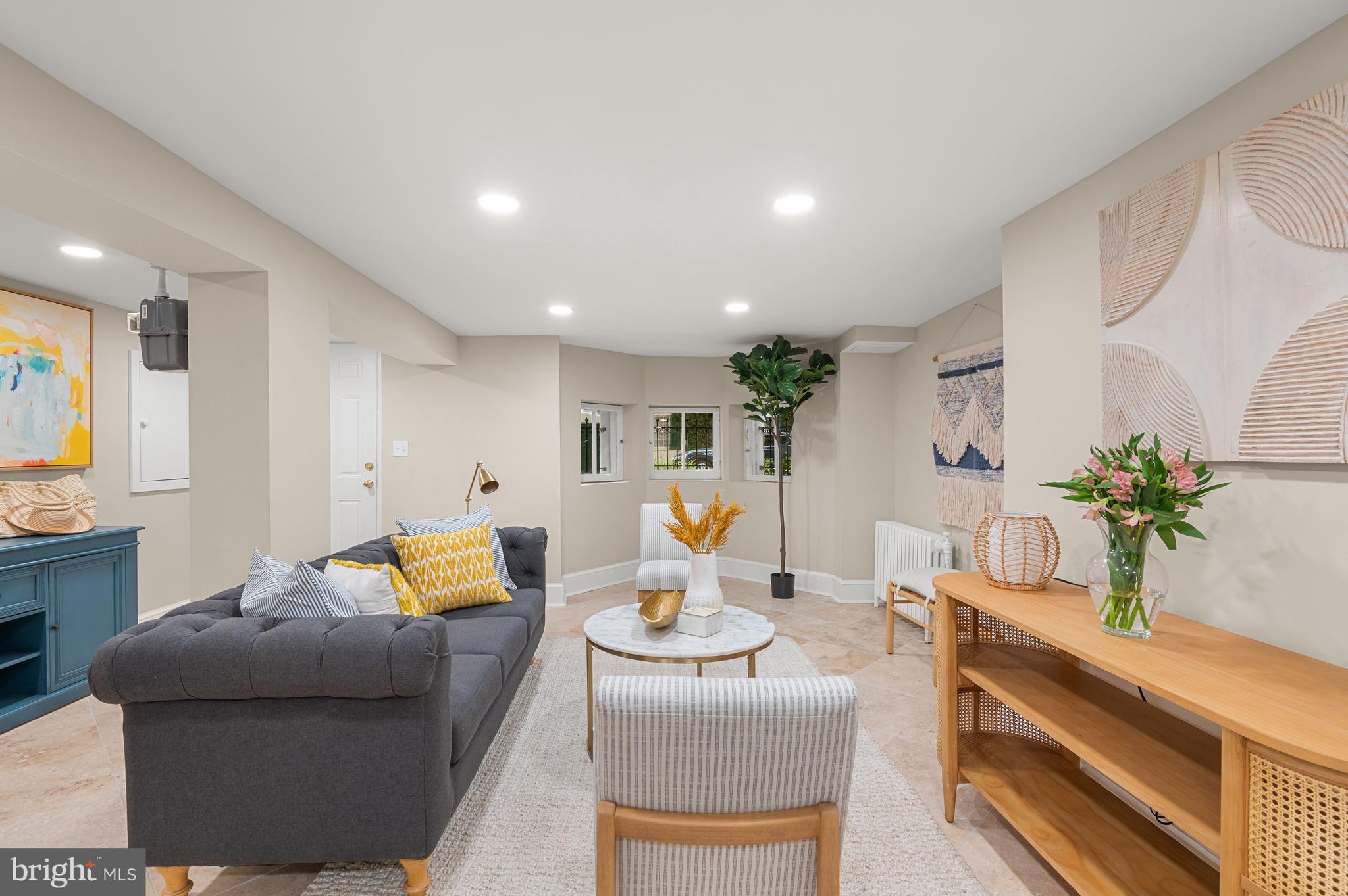 GEORGETOWN - Residential