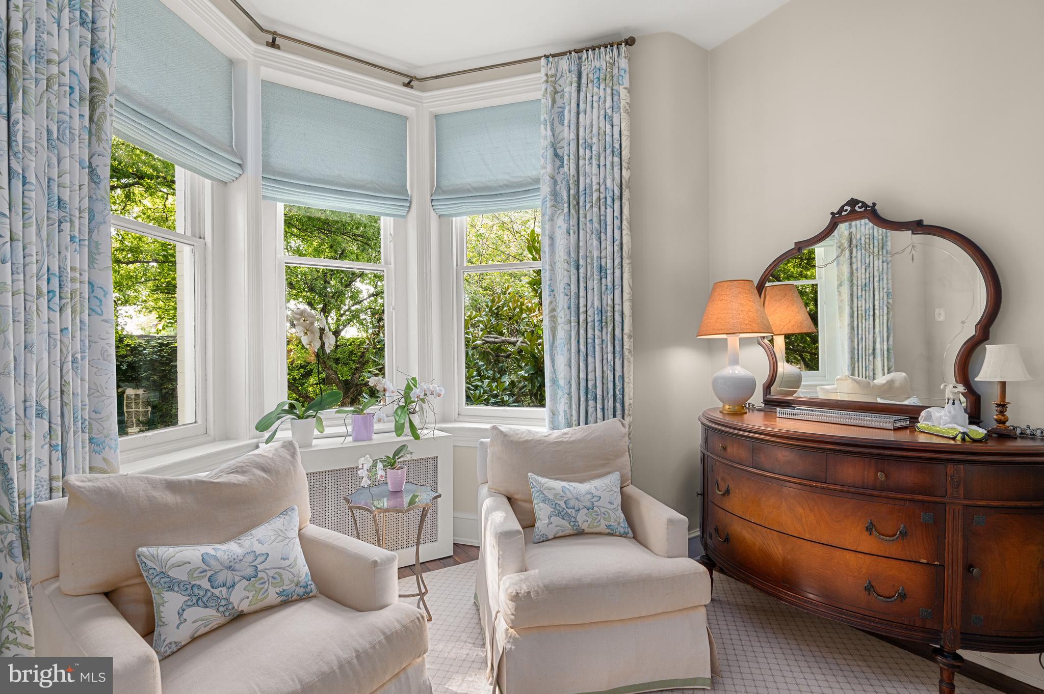 GEORGETOWN - Residential