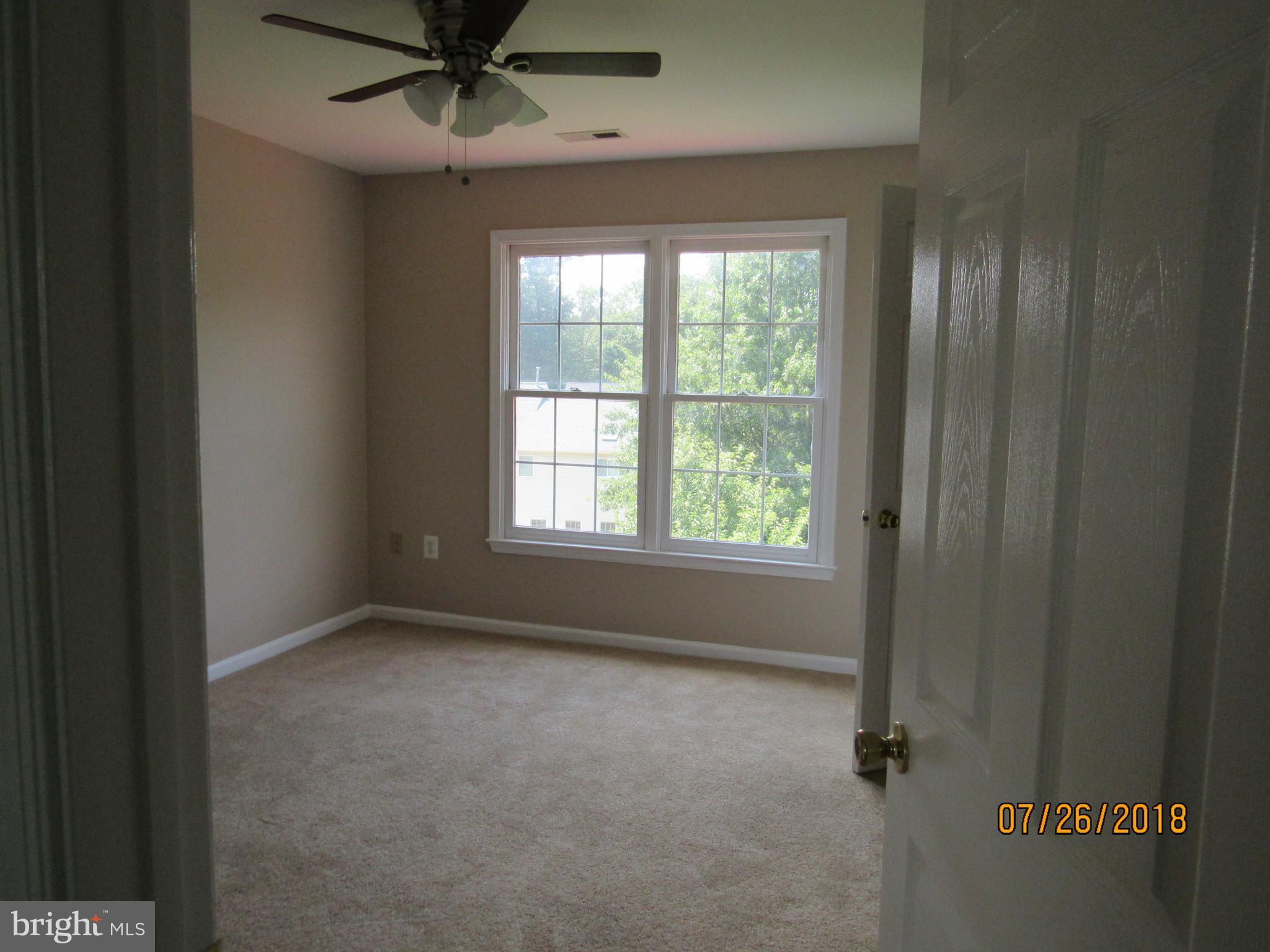 HAMPTON OAKS - Residential