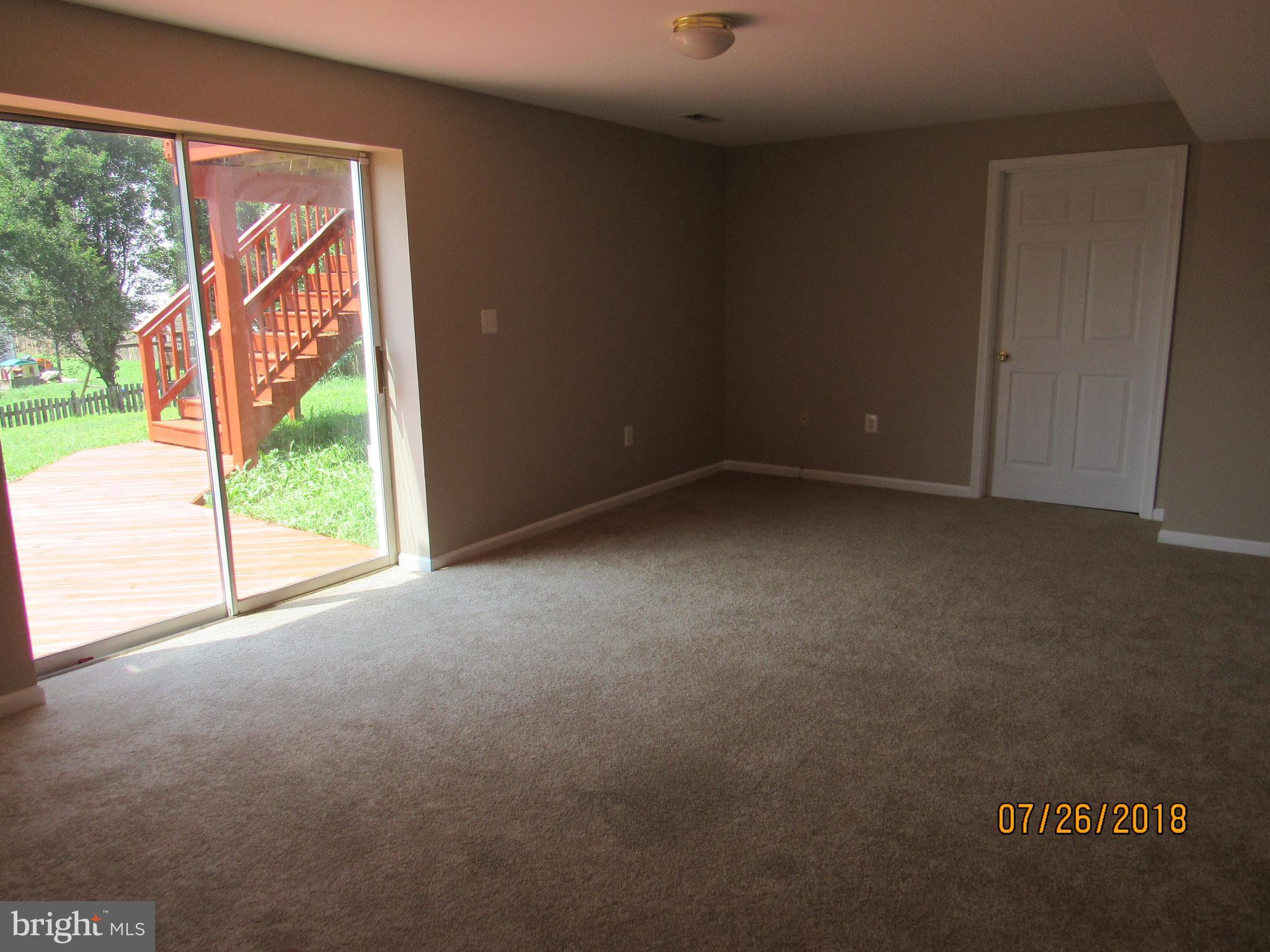 HAMPTON OAKS - Residential