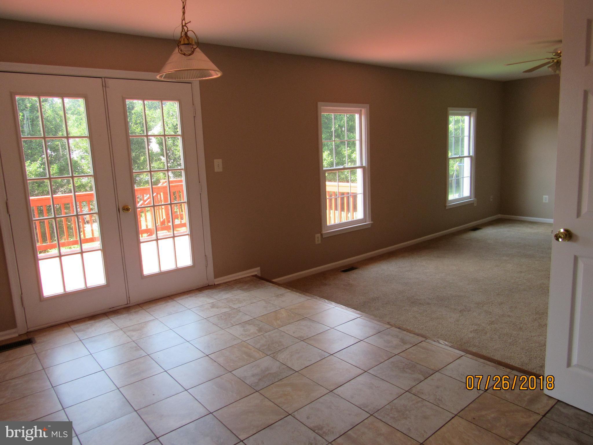 HAMPTON OAKS - Residential