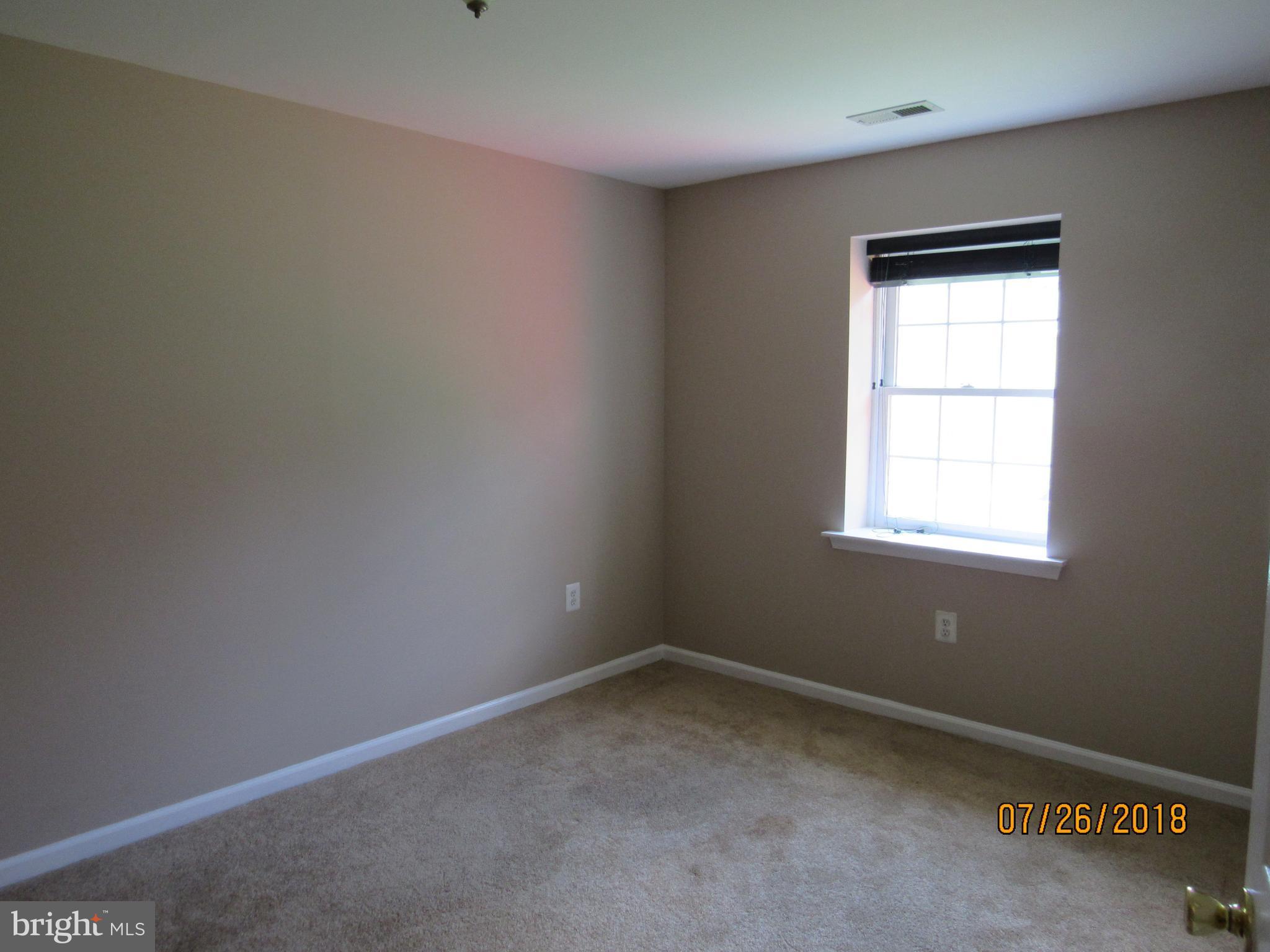 HAMPTON OAKS - Residential