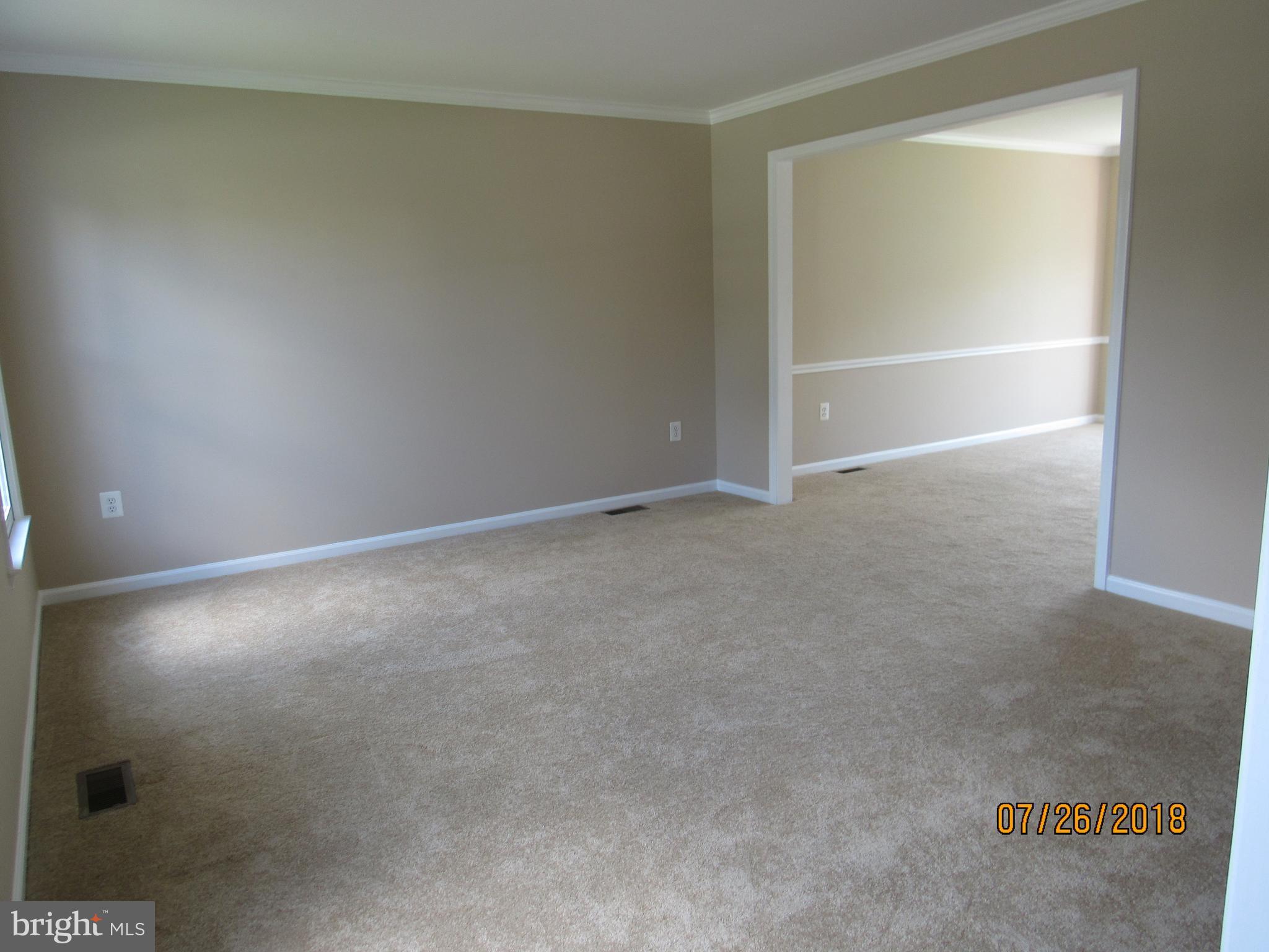 HAMPTON OAKS - Residential