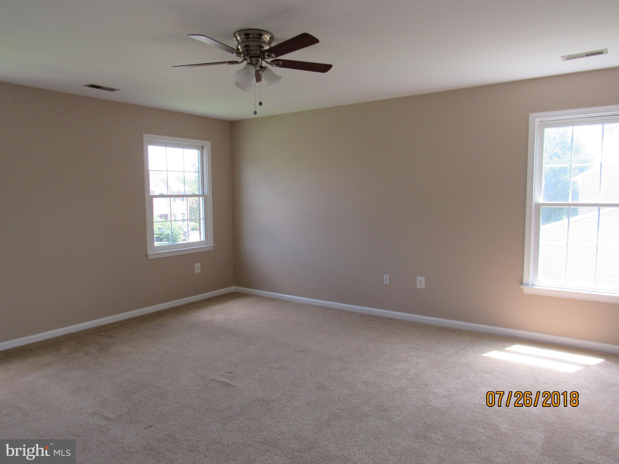 HAMPTON OAKS - Residential