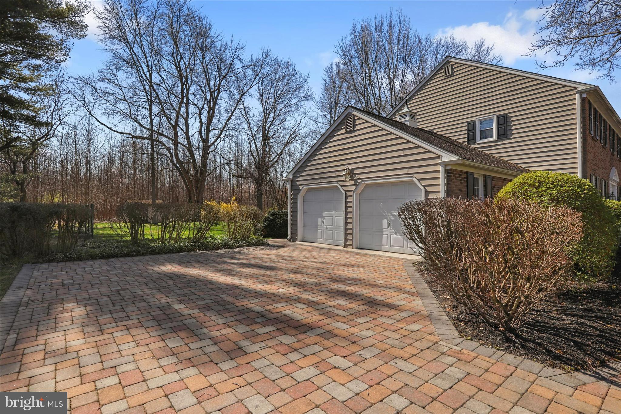 PARK TOWN ESTATES - Residential