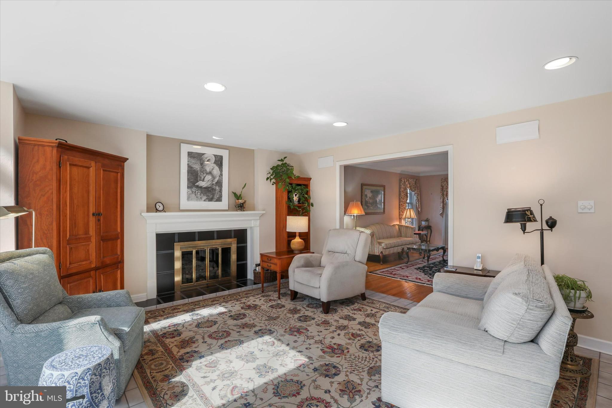 PARK TOWN ESTATES - Residential