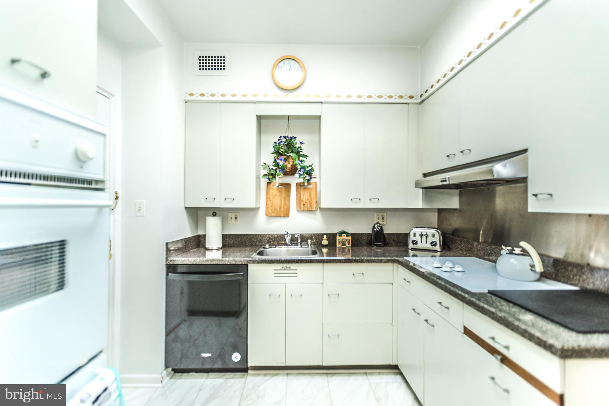 PIKESVILLE - Residential