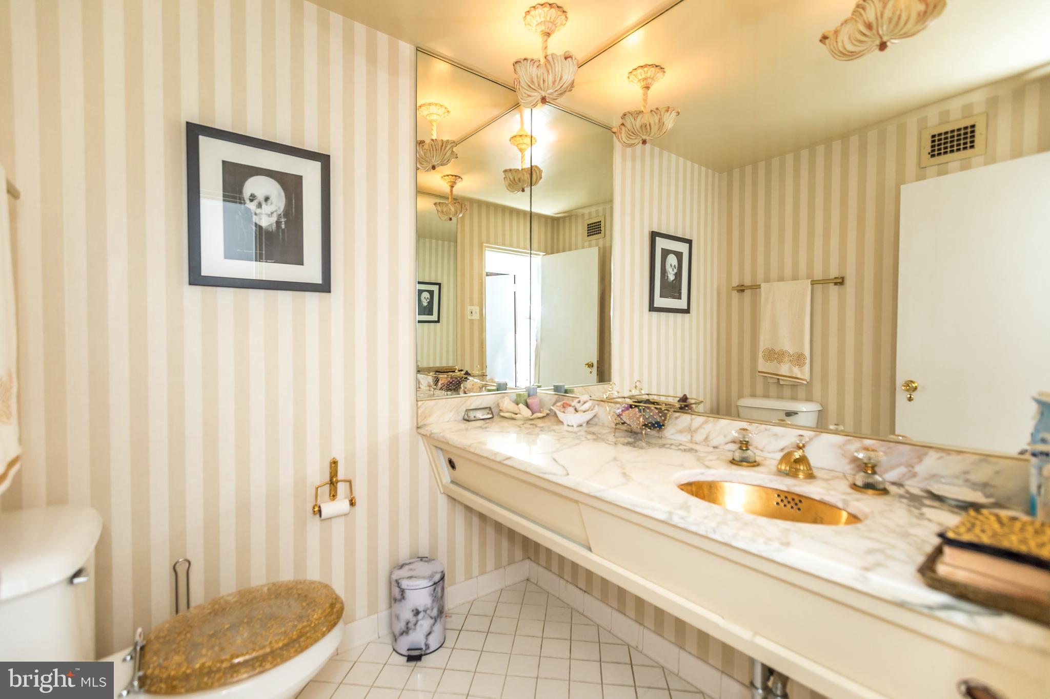 PIKESVILLE - Residential