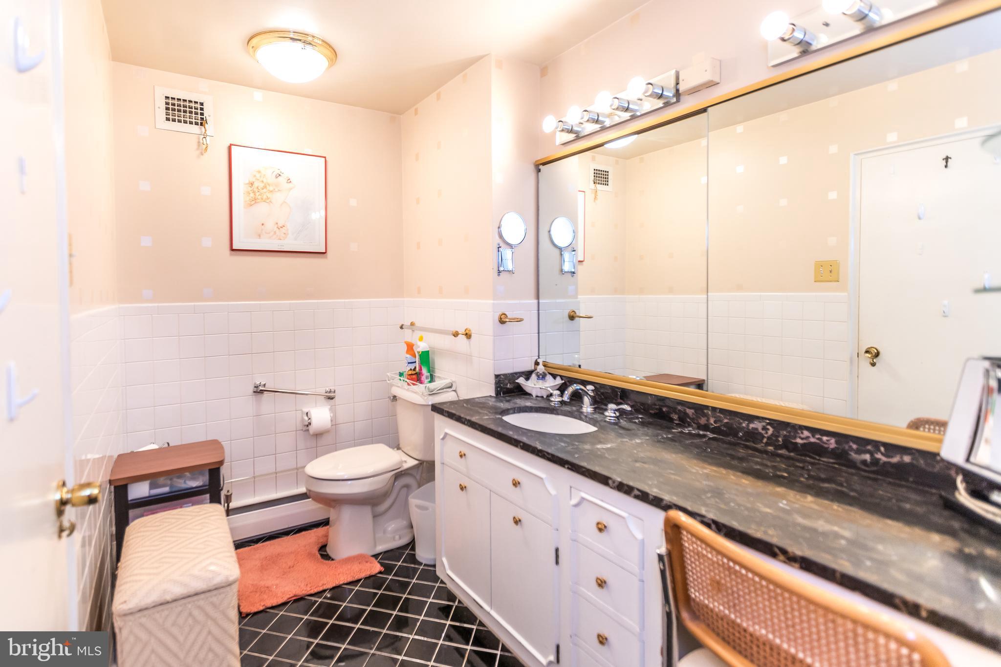 PIKESVILLE - Residential