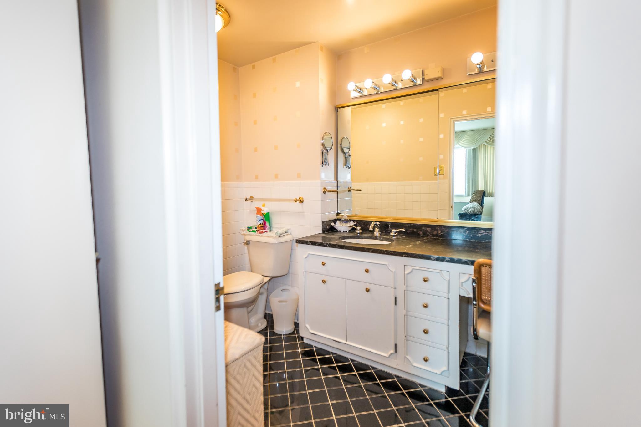 PIKESVILLE - Residential