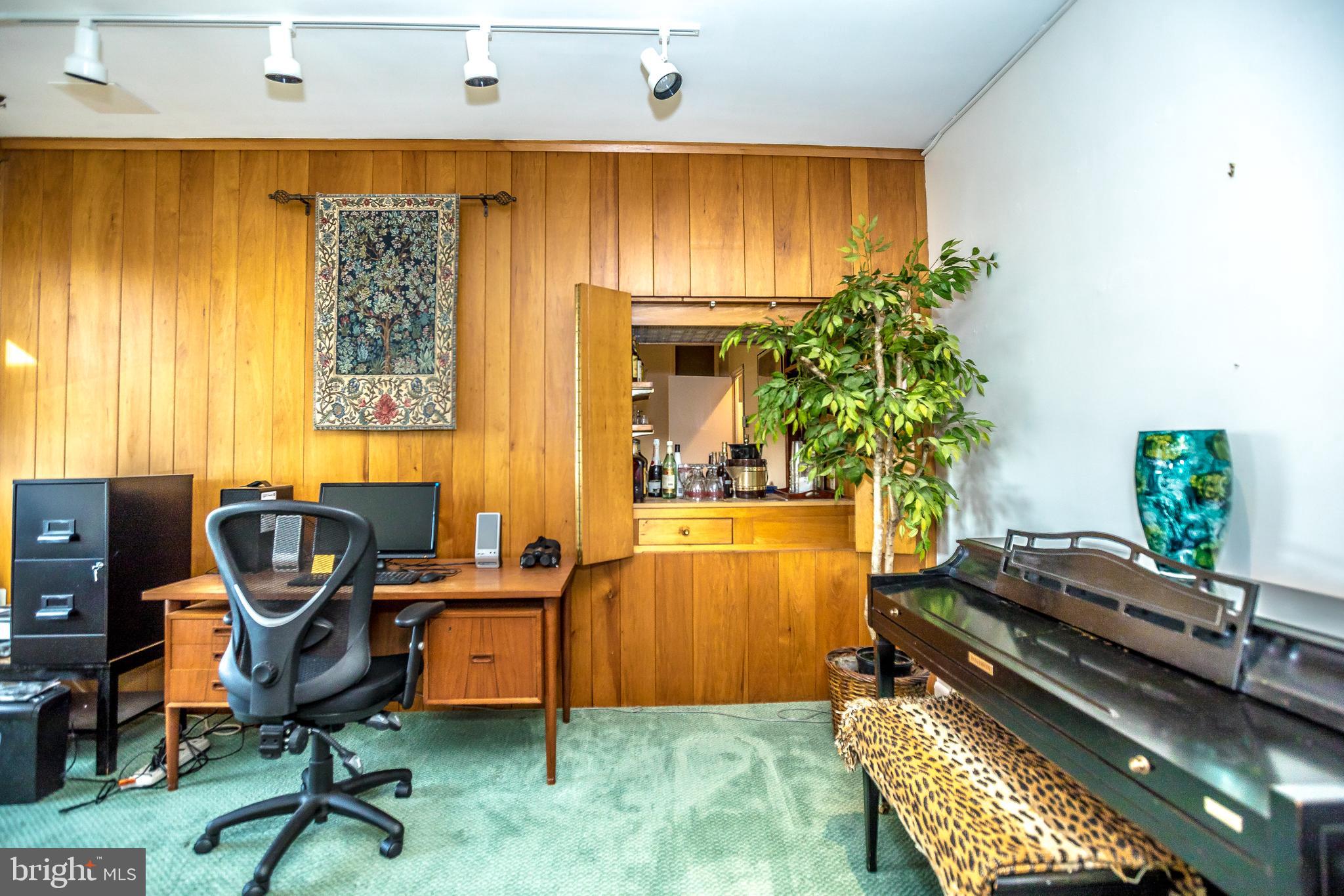 PIKESVILLE - Residential