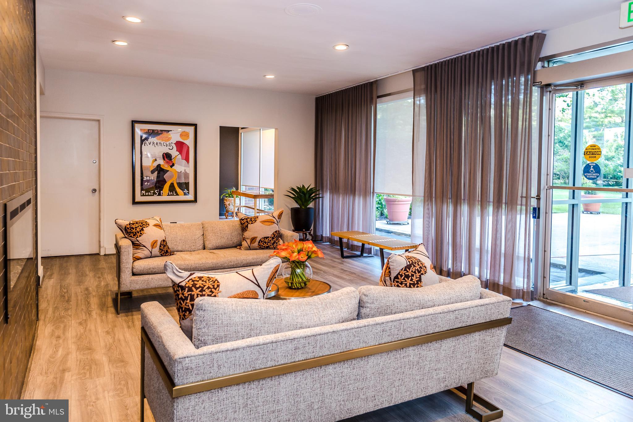 PIKESVILLE - Residential