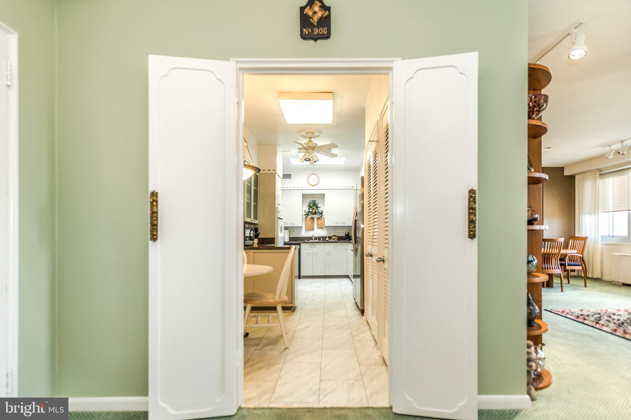 PIKESVILLE - Residential