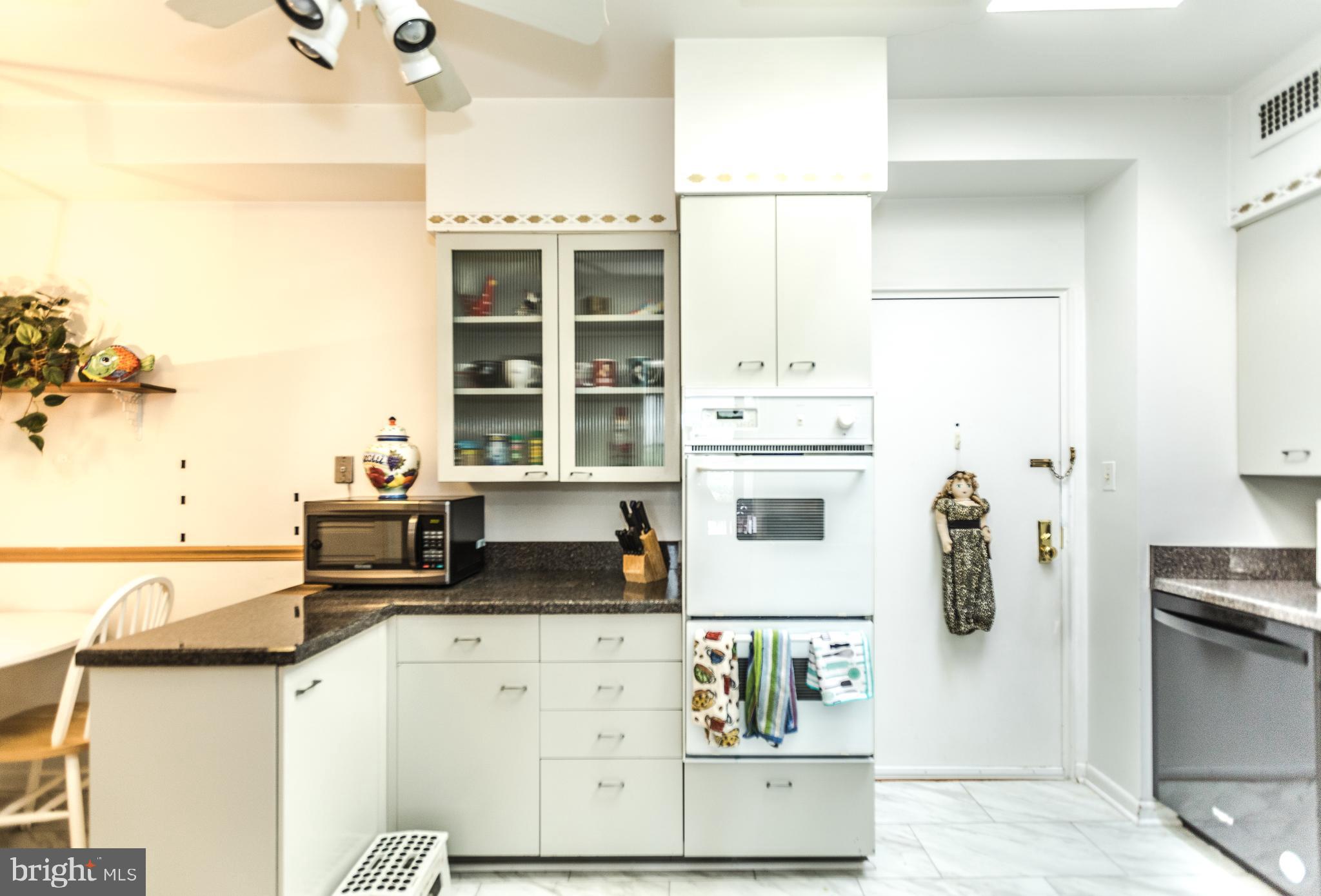 PIKESVILLE - Residential