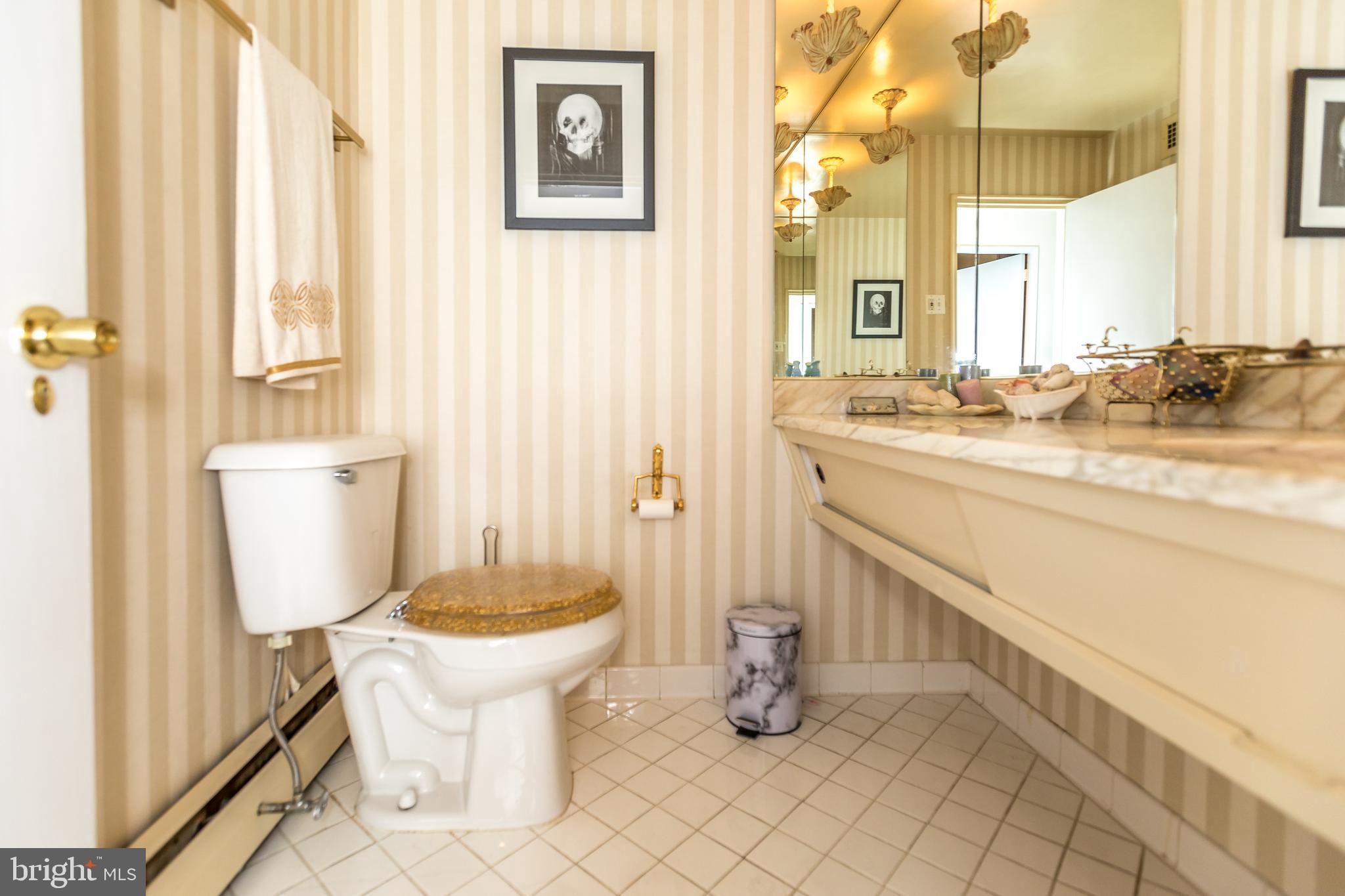 PIKESVILLE - Residential