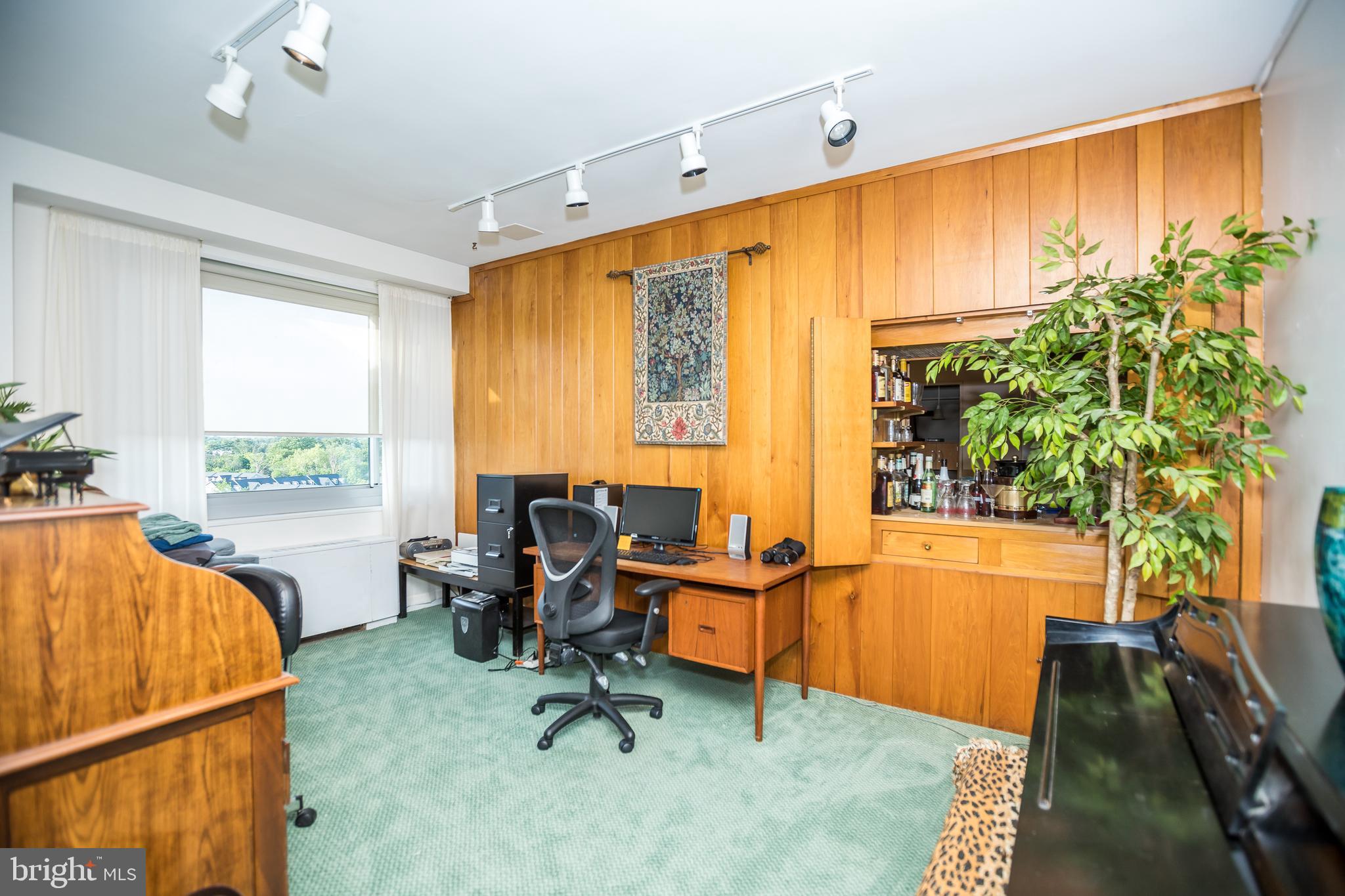 PIKESVILLE - Residential