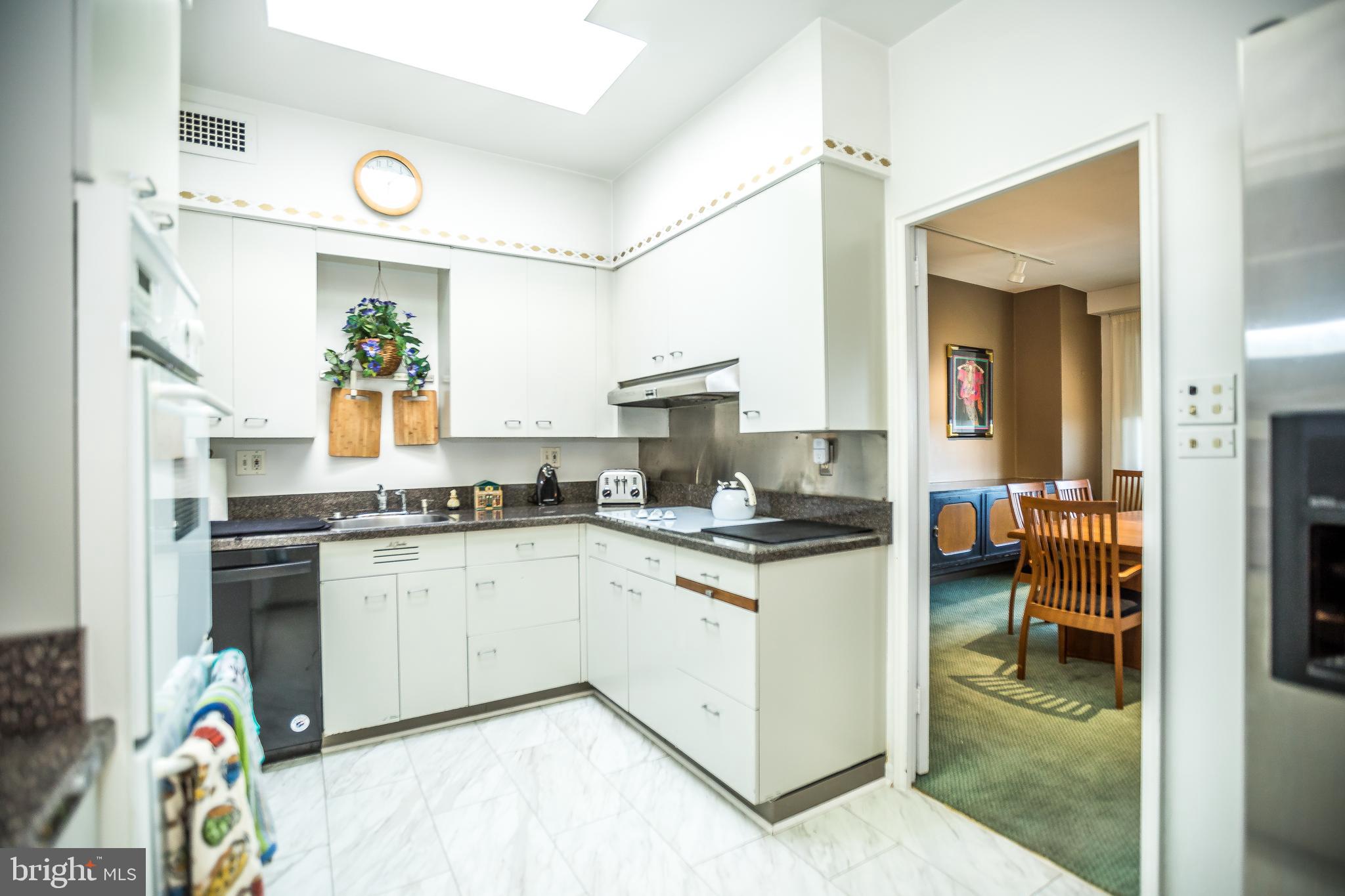 PIKESVILLE - Residential