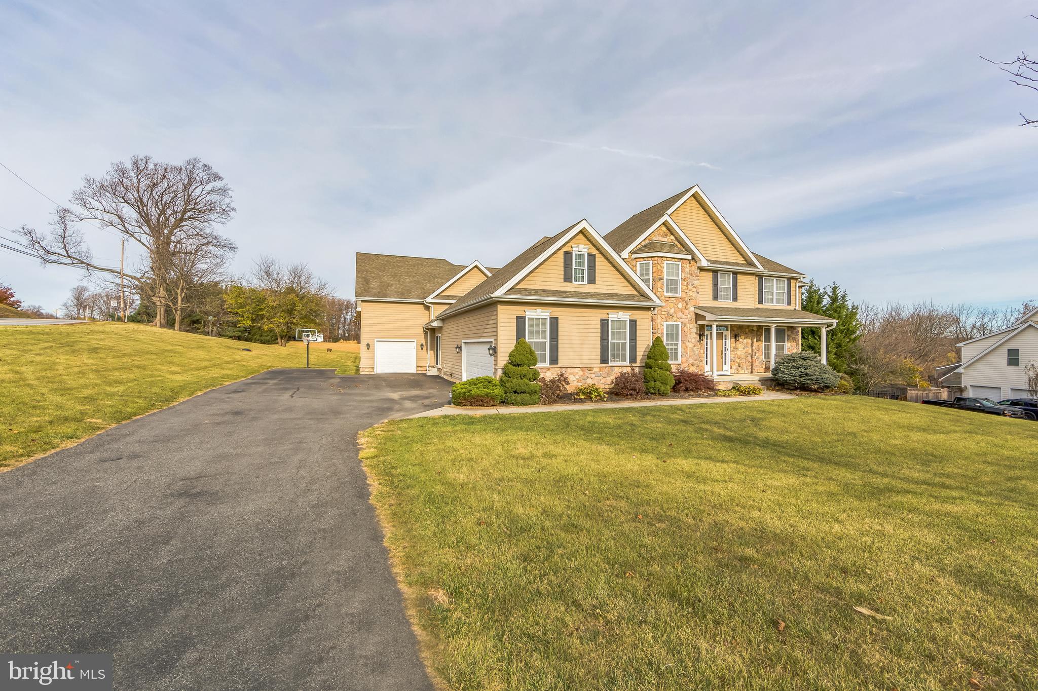 1 BRAE COURT