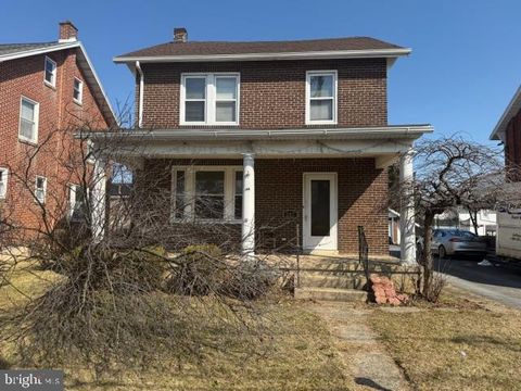 Homes For Sale - 207 Revere<br/> READING, PA 19609