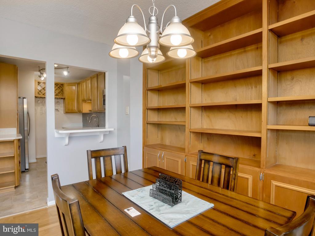 HUNTING CREEK CLUB CONDOMINIUMS - Residential