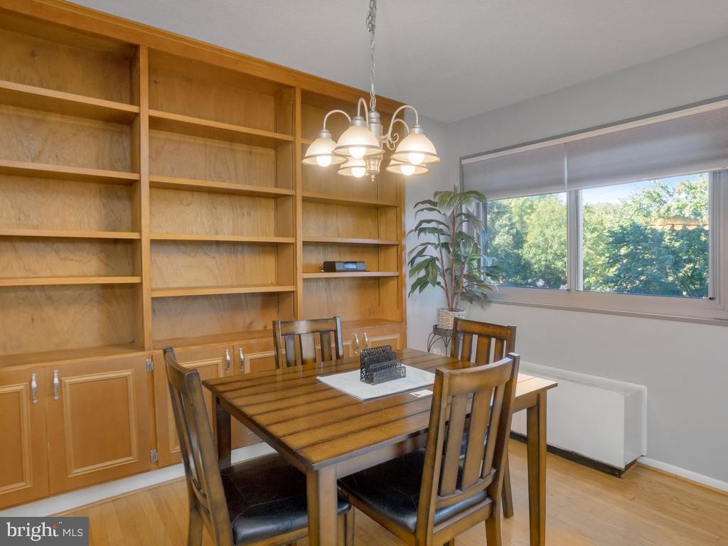 HUNTING CREEK CLUB CONDOMINIUMS - Residential