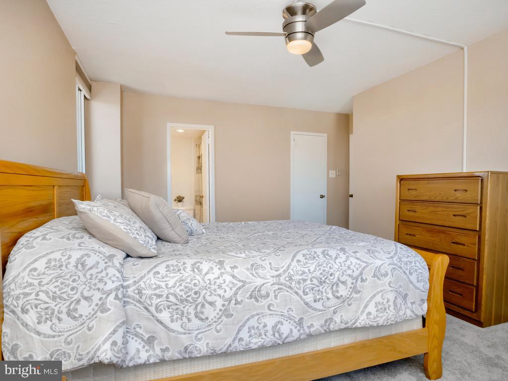 HUNTING CREEK CLUB CONDOMINIUMS - Residential