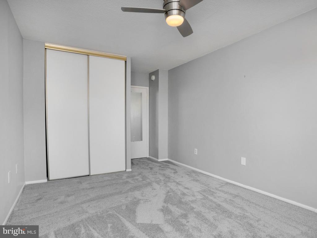 HUNTING CREEK CLUB CONDOMINIUMS - Residential