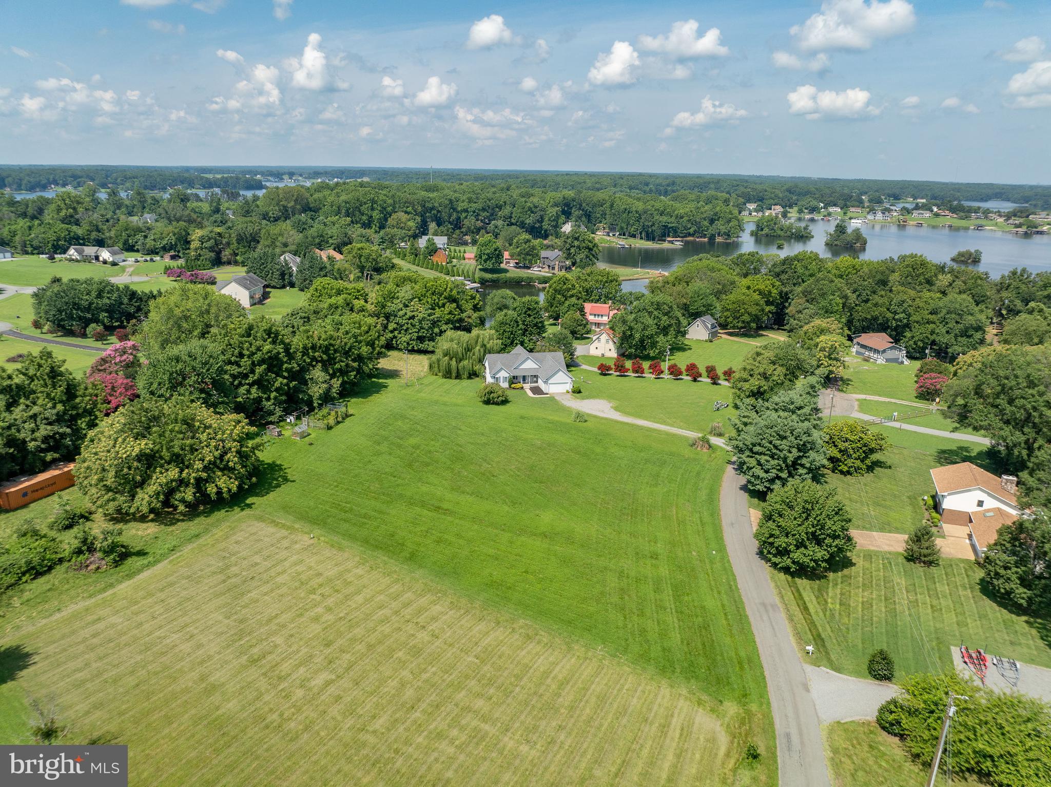 BEAR CASTLE - Residential