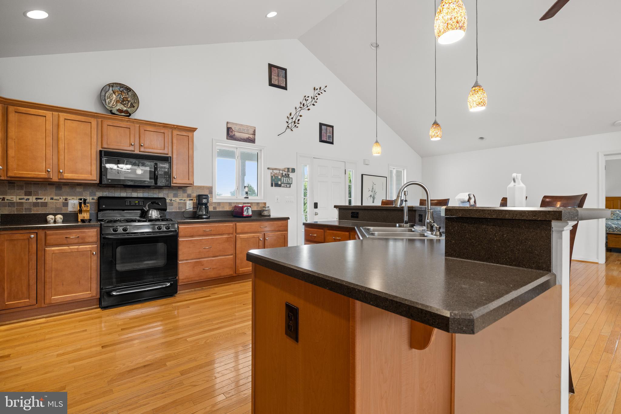 BEAR CASTLE - Residential