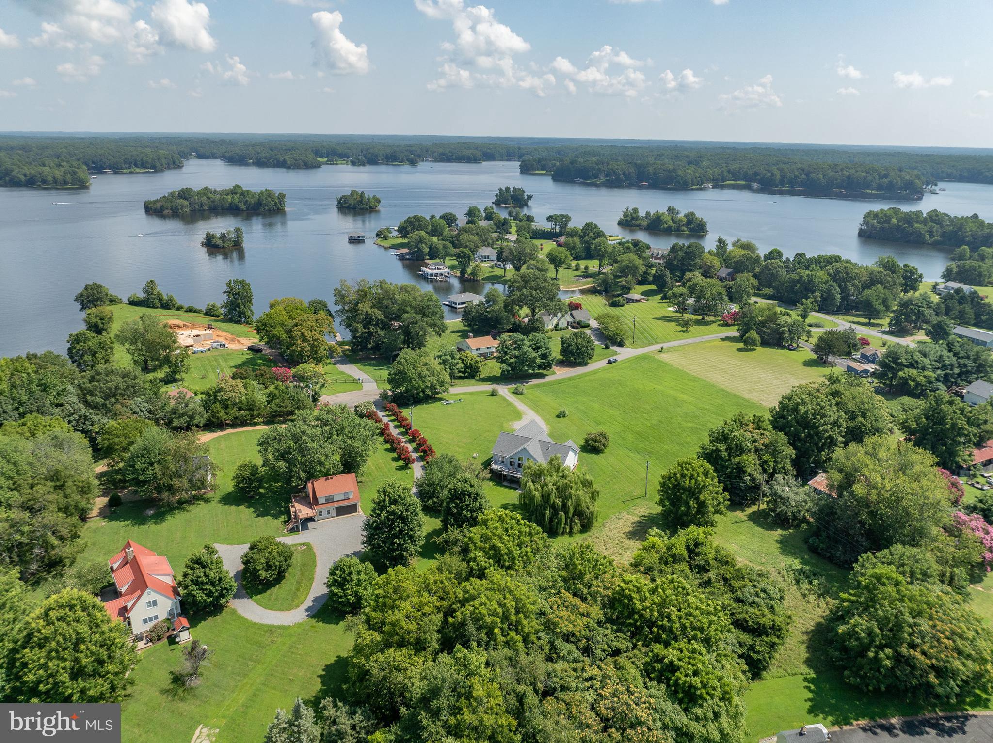 BEAR CASTLE - Residential