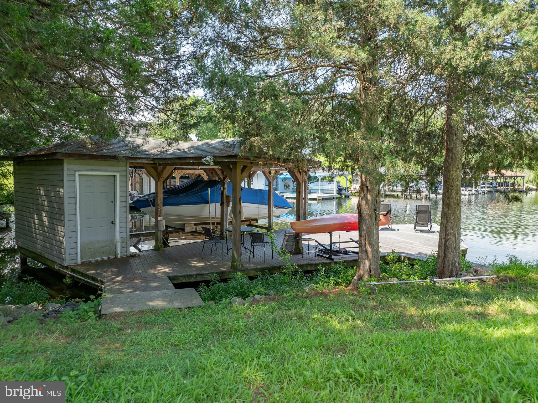 BEAR CASTLE - Residential