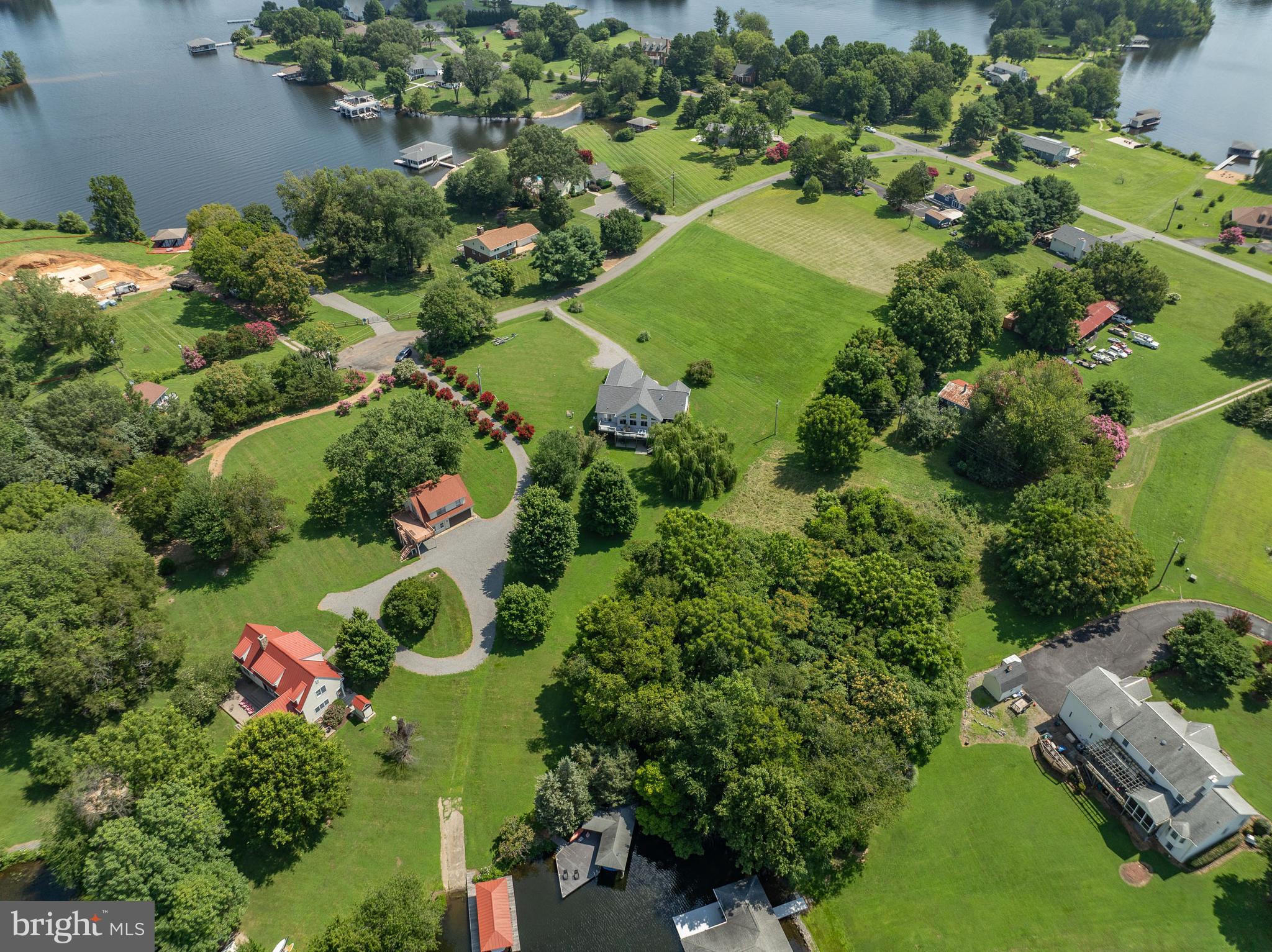 BEAR CASTLE - Residential