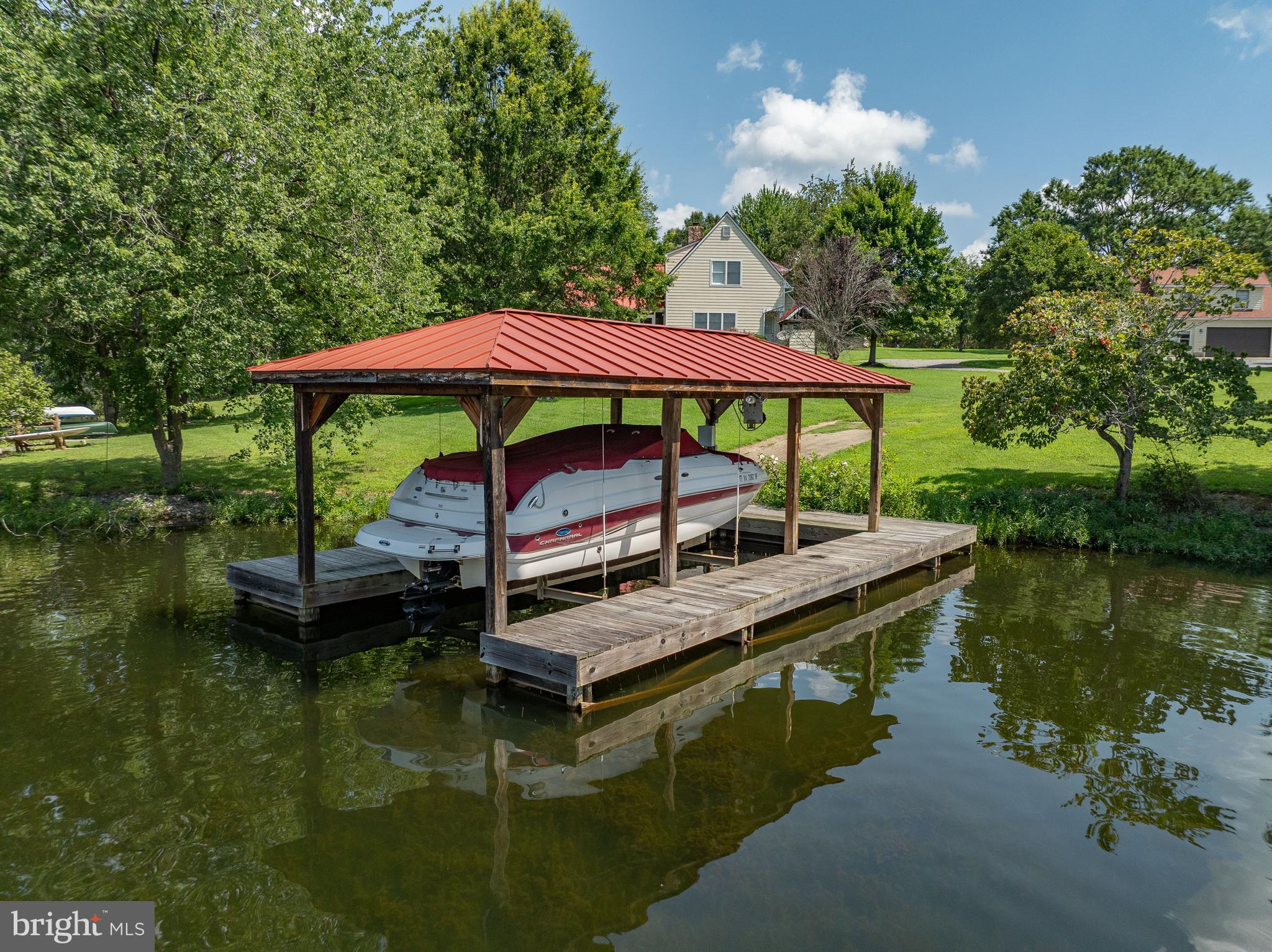 BEAR CASTLE - Residential