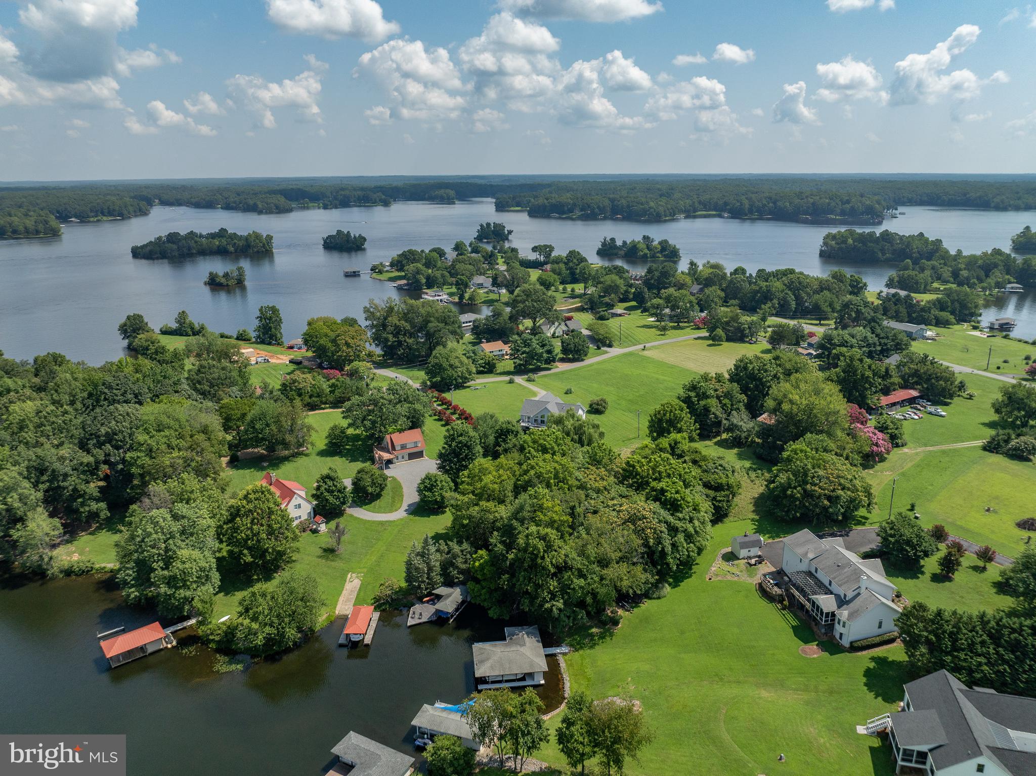 BEAR CASTLE - Residential