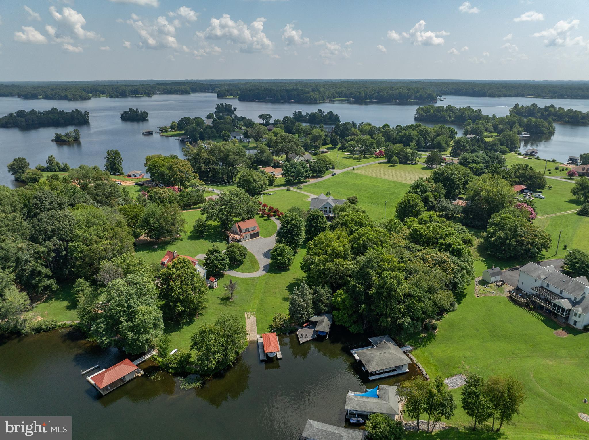 BEAR CASTLE - Residential