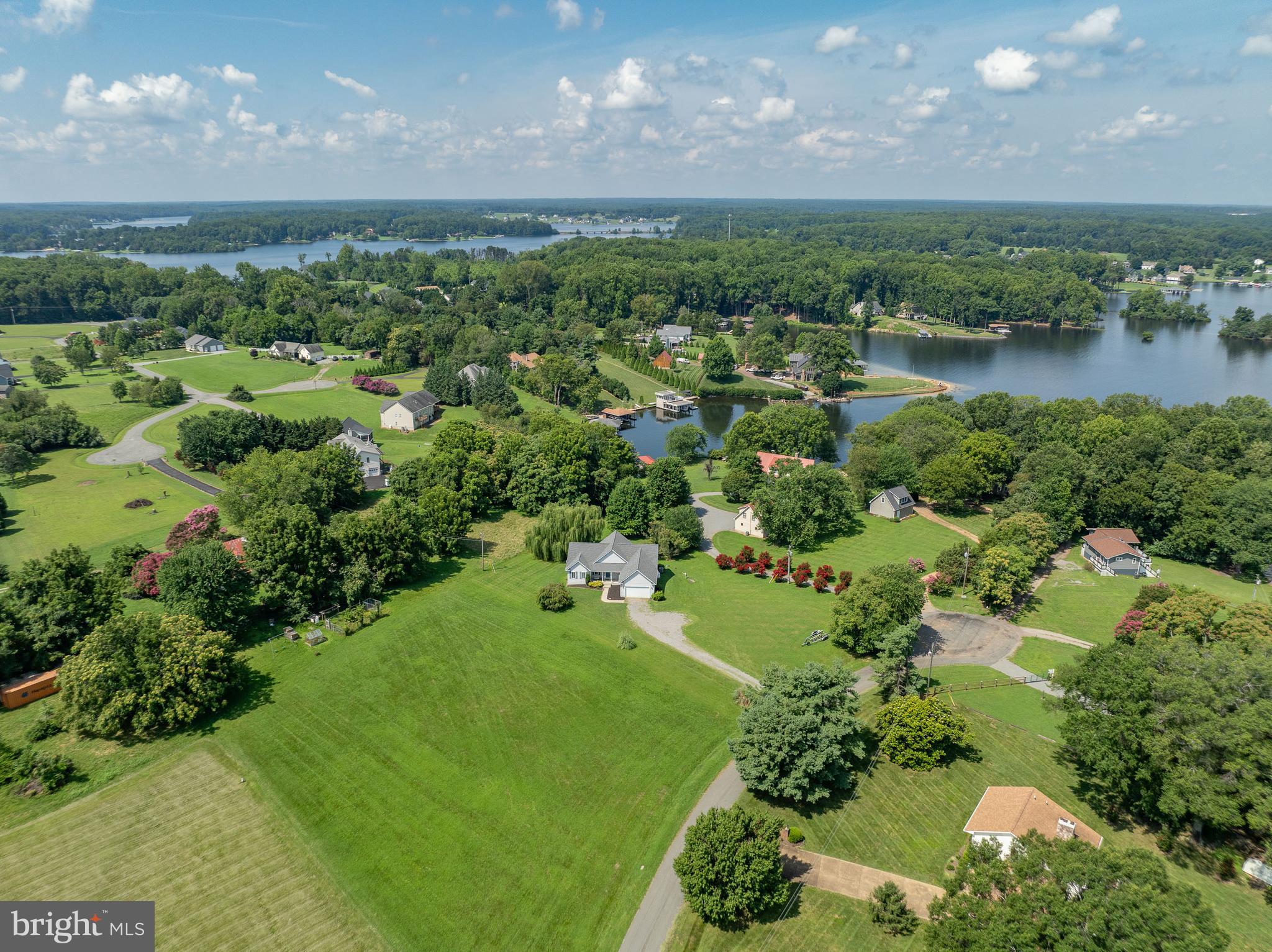 BEAR CASTLE - Residential
