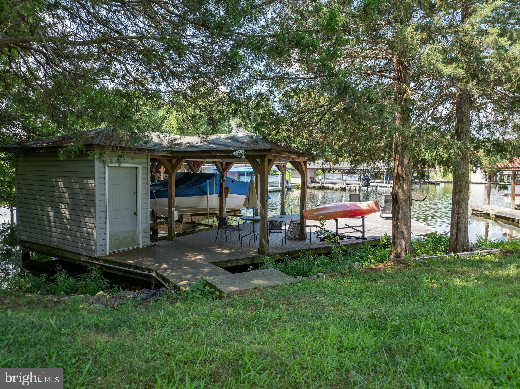 BEAR CASTLE - Residential