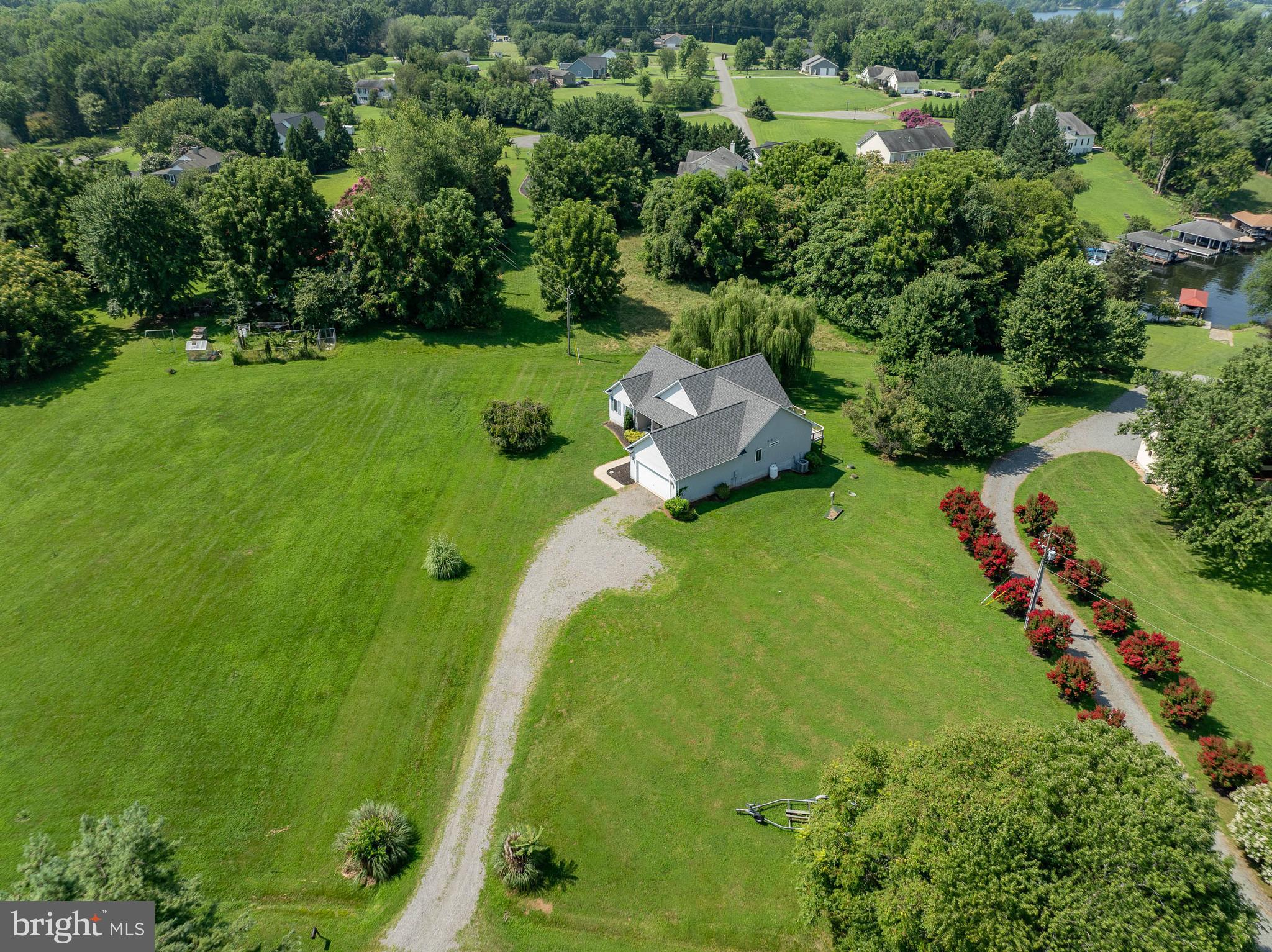 BEAR CASTLE - Residential