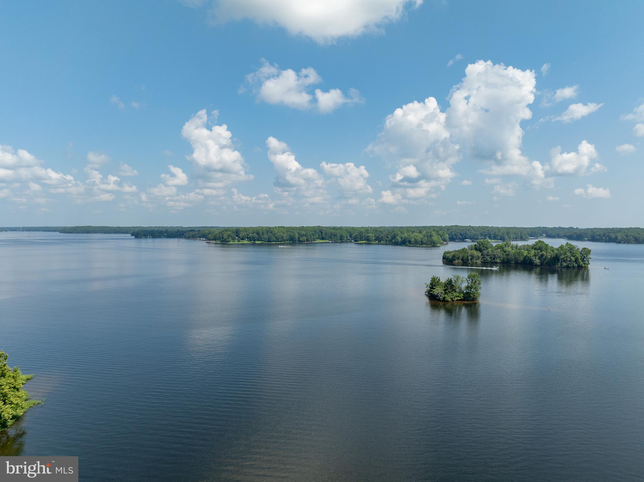 BEAR CASTLE - Residential
