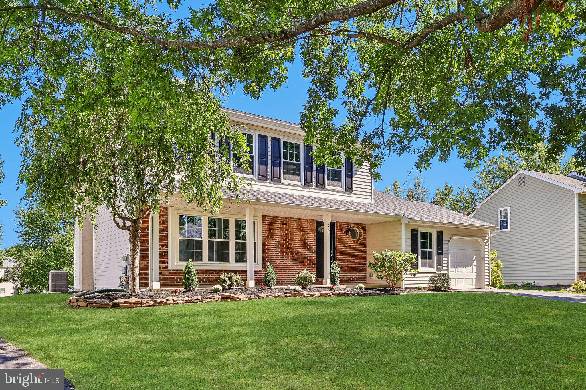 233 BELLOWS WAY