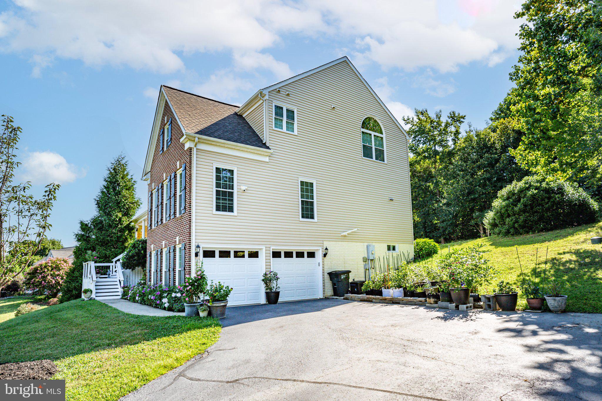 SEDGEWICK CROSSING - Residential