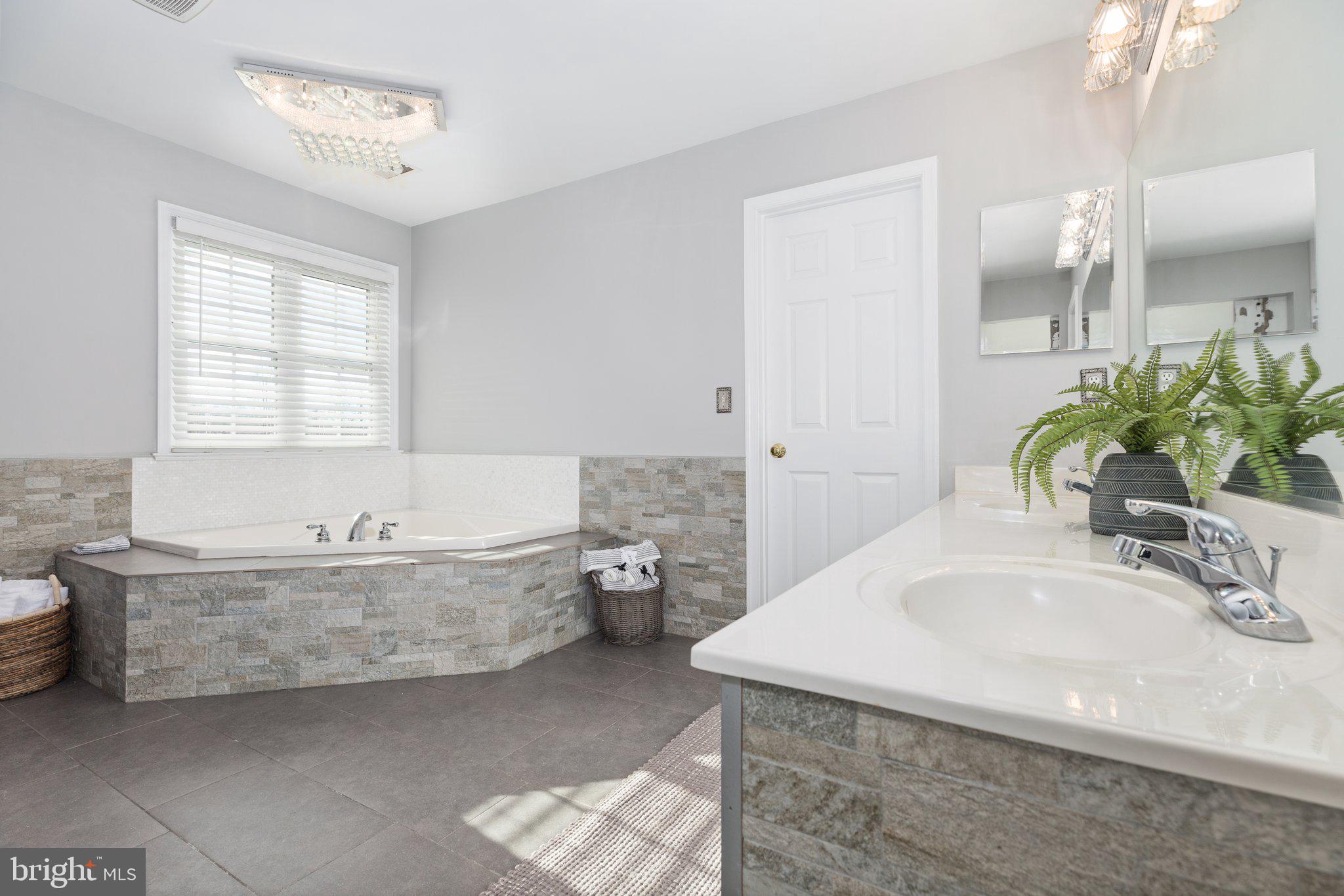 SEDGEWICK CROSSING - Residential