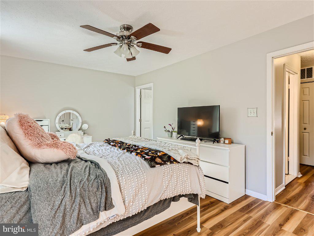 OAKHURST - Residential